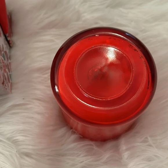 Winter whimsy scented candle - Picture 5 of 6